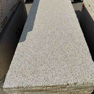 潮州 黄金麻花岗岩荔枝面毛板，半成品