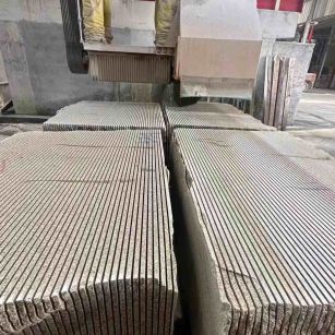 潮州 车间生产日常，黄金麻白麻花岗岩