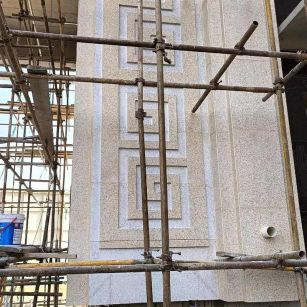 潮州 黄金麻花岗岩别墅外墙干挂回纹造型效果