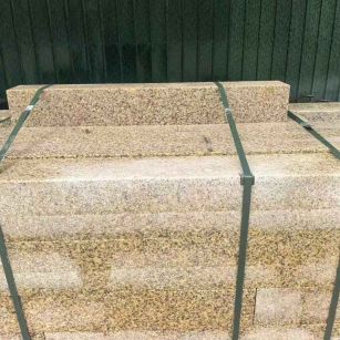 潮州 黄金麻花岗岩石材机切面栏杆料半成品