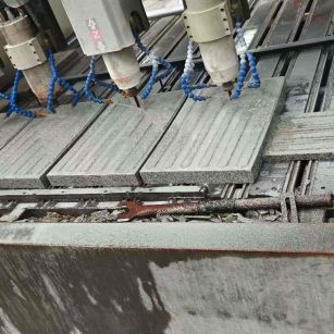 潮州 芝麻白花岗岩荔枝面盲道雕刻