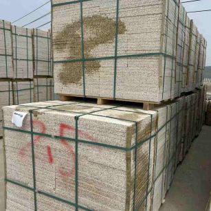 潮州 黄金麻花岗岩石材荔枝面地铺石2.5*300*600