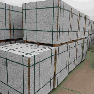 潮州 白麻花岗岩石材荔枝面地铺石（300*600*50）