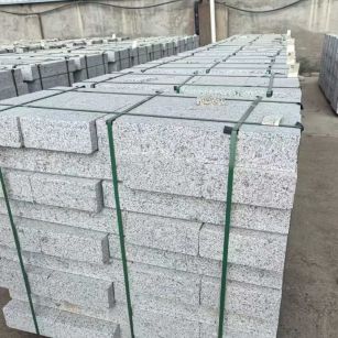 潮州 白麻花岗岩路沿石，弧形路沿石，道牙石，马路牙子，界石，路缘石，平沿石，直岩石，平缘石等