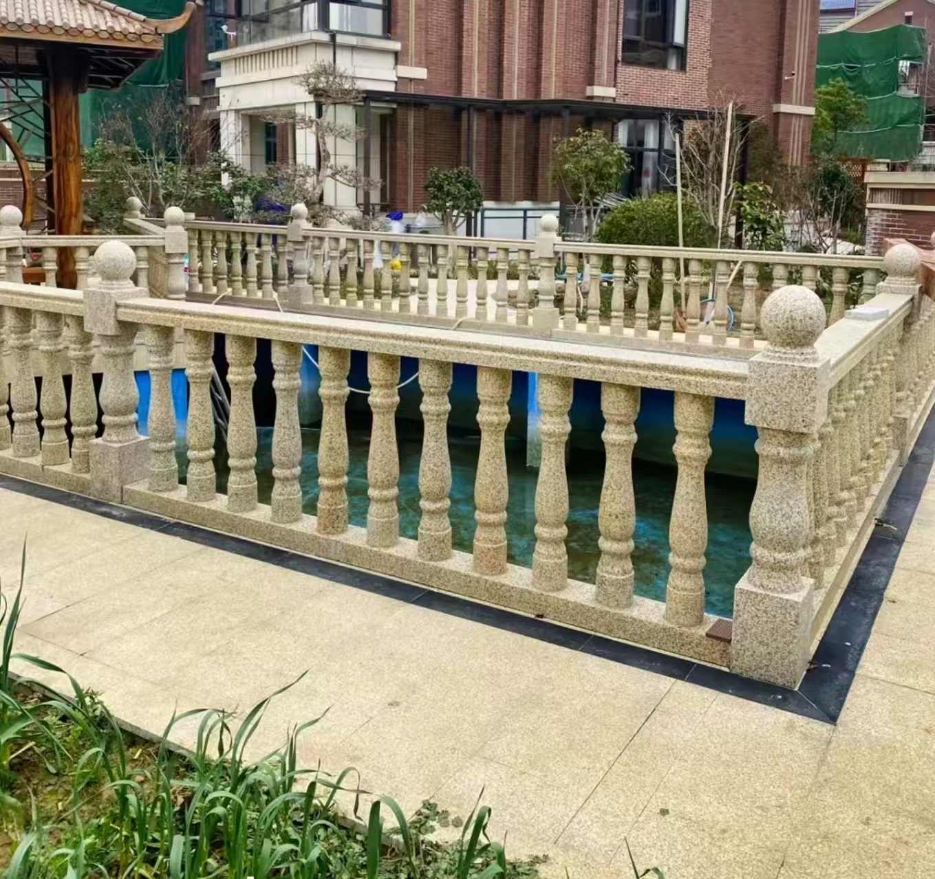 潮州黄金麻花岗岩石材栏杆，扶手，将军柱，花瓶柱