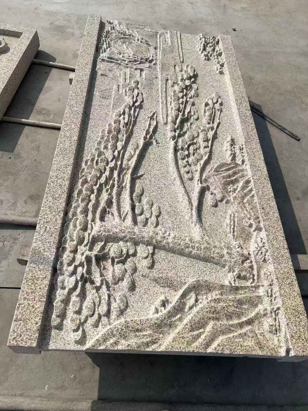 潮州 黄金麻雕刻板浮雕迎客松