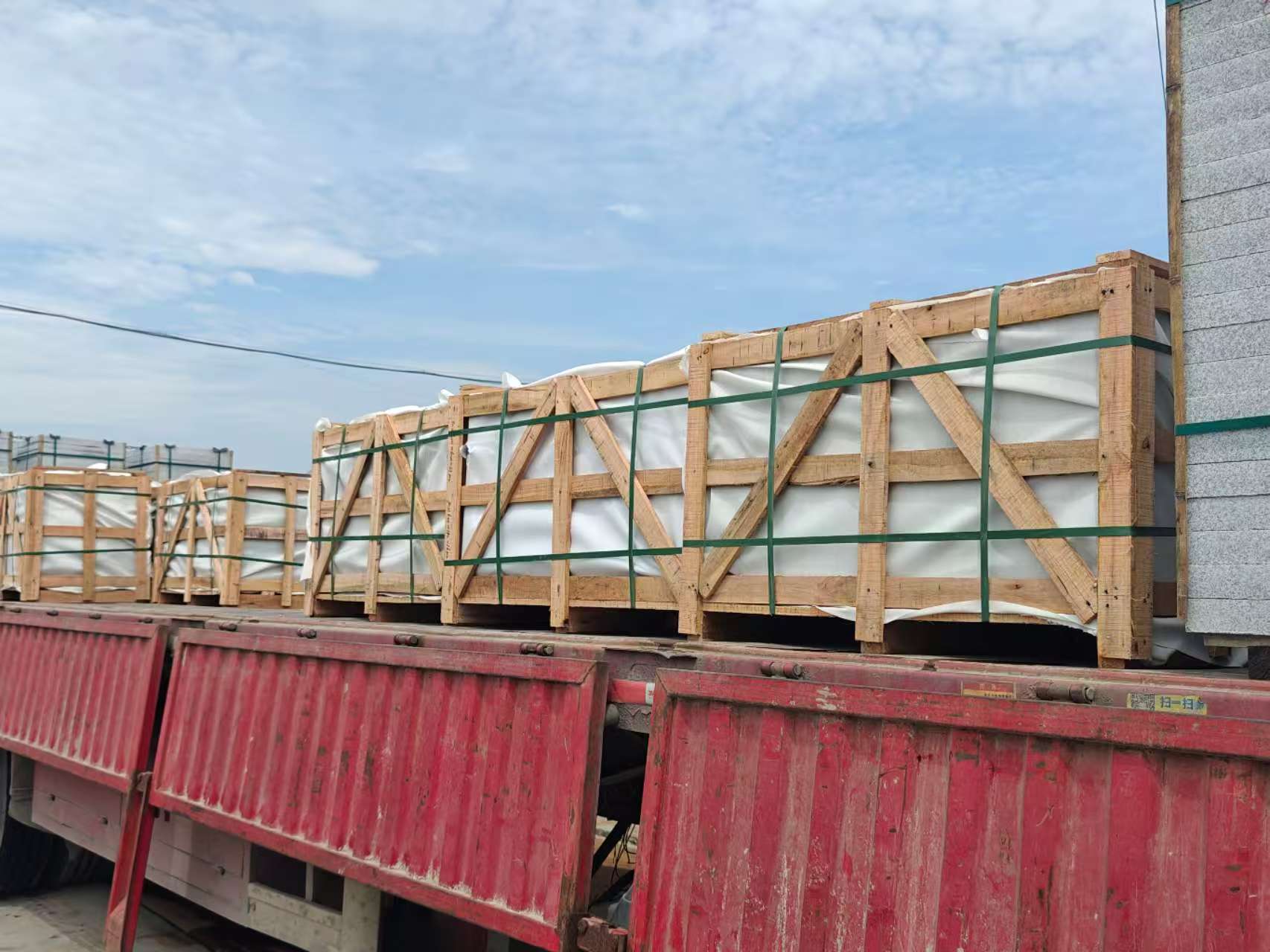 潮州 芝麻白花岗岩地铺石出口专车-泰国游