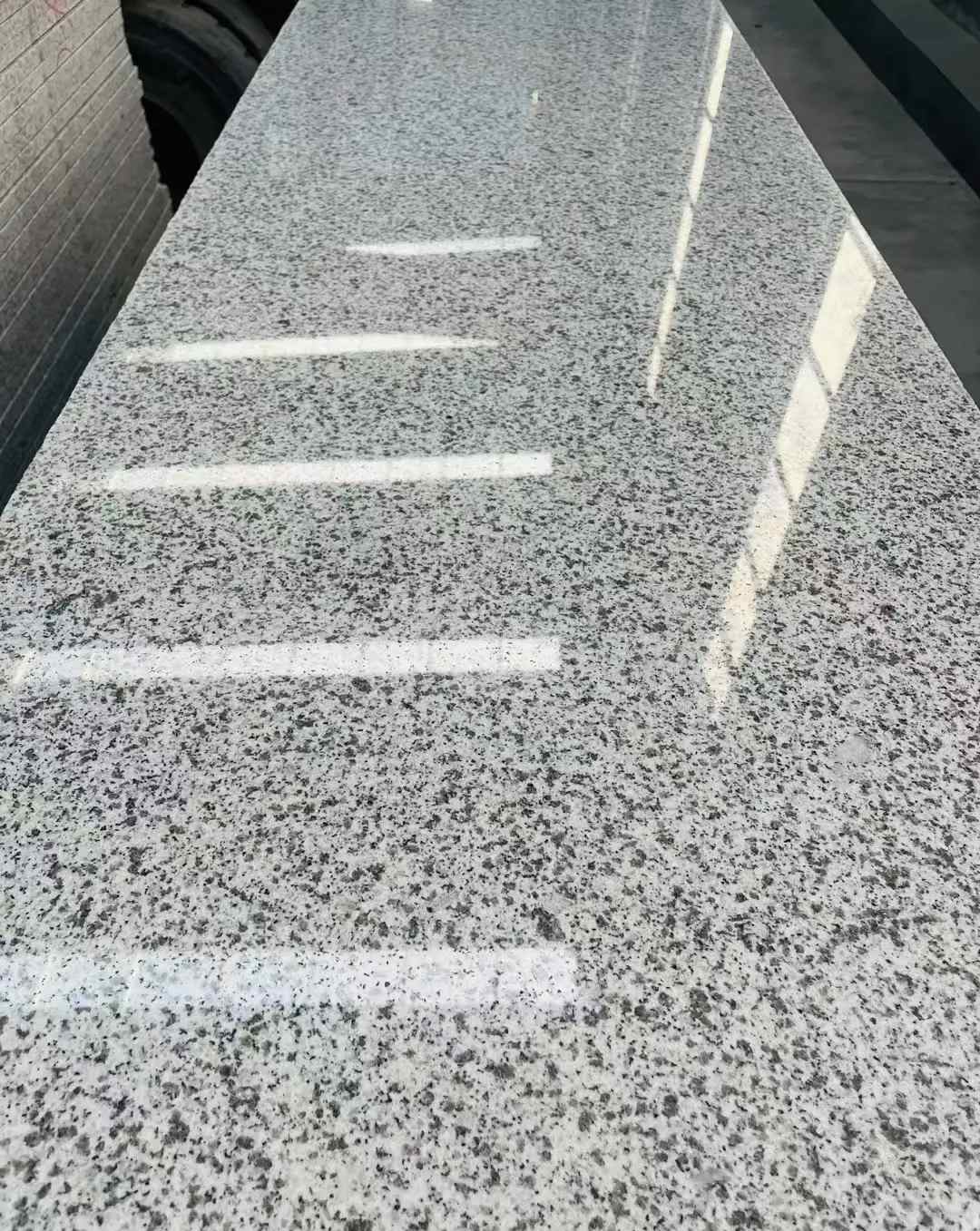 潮州 白麻花岗岩光面毛板