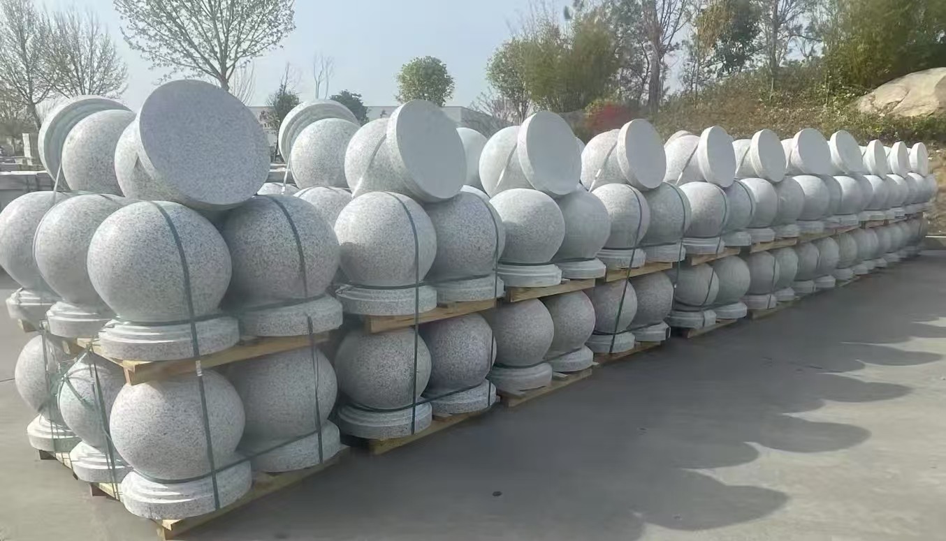 潮州 白麻花岗岩石材圆球，石球，挡车球，隔离球，景观石球，风水球等