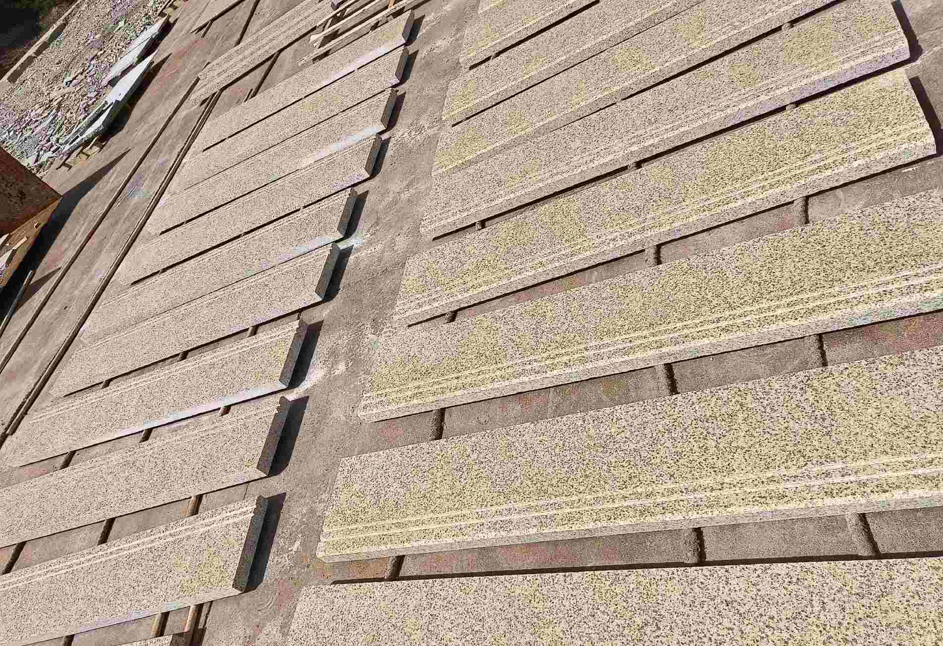 潮州 黄金麻花岗岩光面楼梯踏步