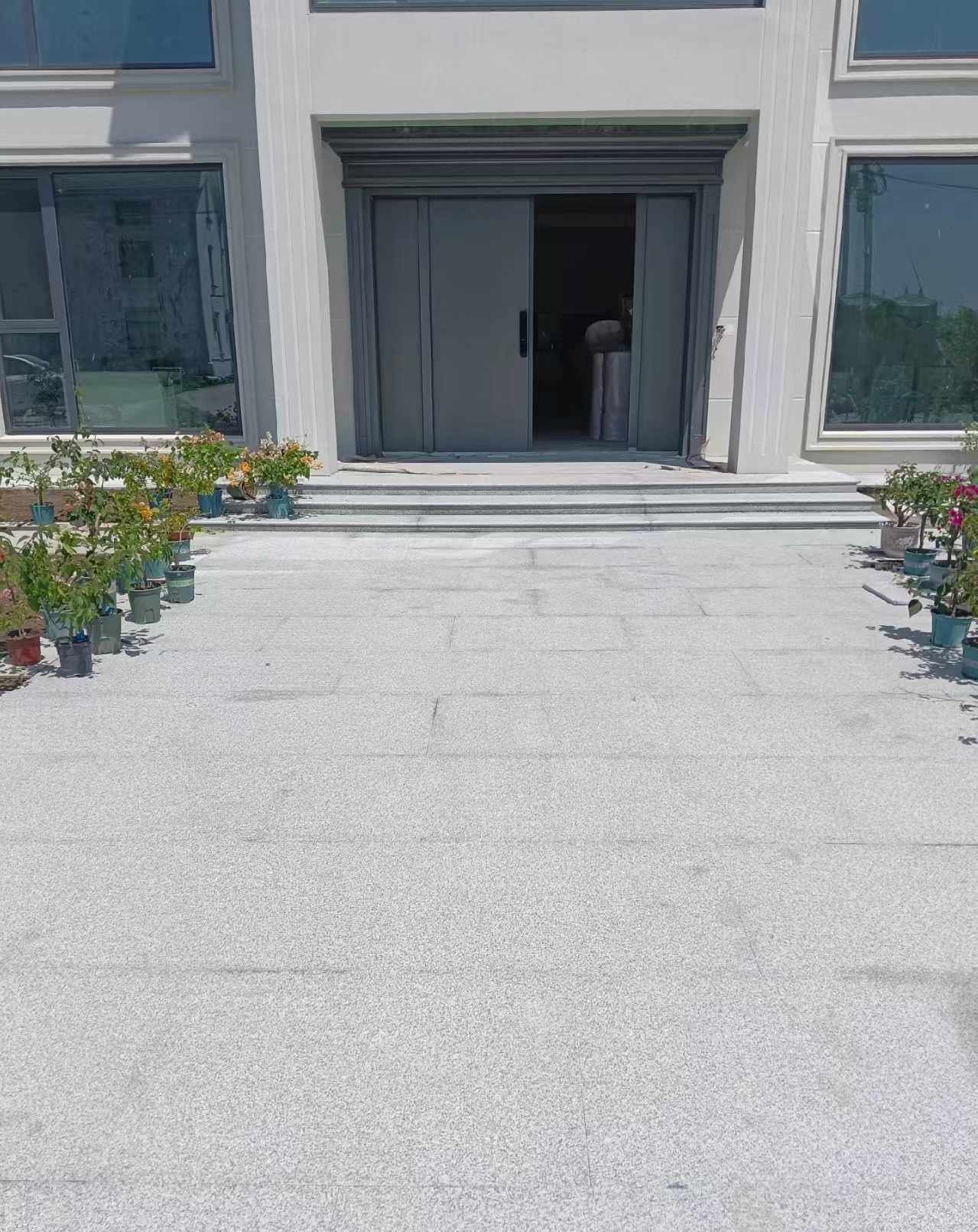 潮州 芝麻白花岗岩地铺石地面铺装